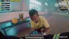 111卡盟】中国消防版绝地求生:消防员火场救人成功“吃鸡”