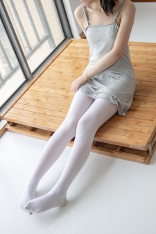 福利美图 萝莉丝袜白丝小可爱