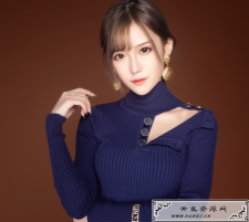 <span style='color:#FFFFFF'>腐团儿拍新定妆照，成熟风格引热议，网友：穿太多的风格，不喜欢</span>